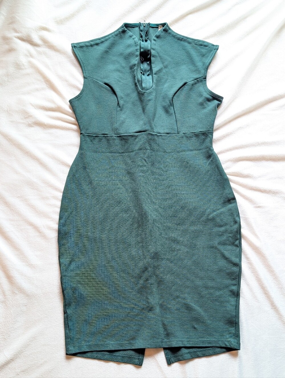 Glare teal green bodycon midi Body Sculpting Midi Dress Size: L